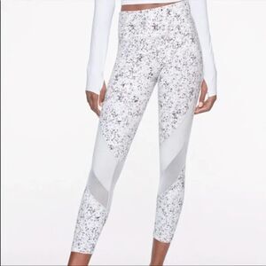 ATHLETA Sandstone Salutation Floral Camo Mesh Crop Leggings Size S Small